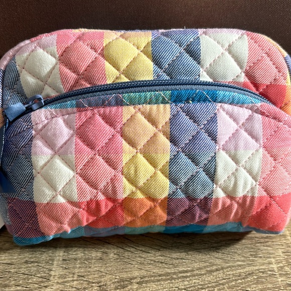 VB Medium Cosmetic Bag- Tropical Plaid NWT - Picture 6 of 6